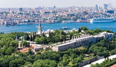 Discover Istanbul for 8 hours with our VIP Vehicles (With Driver) Total price for 1-6 people